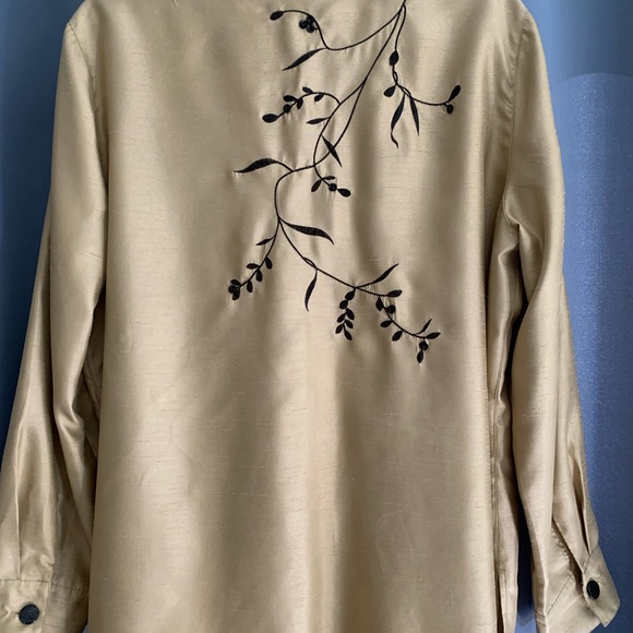 Brownstone Studio Gold Button Down Blouse. - Picture 2 of 3